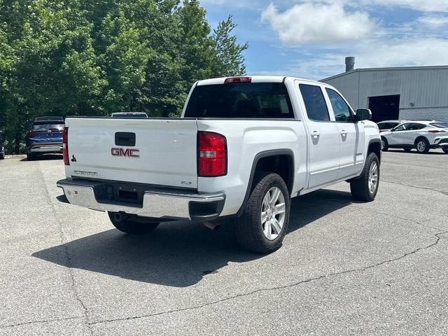 2017 GMC Sierra 1500 — interior view
