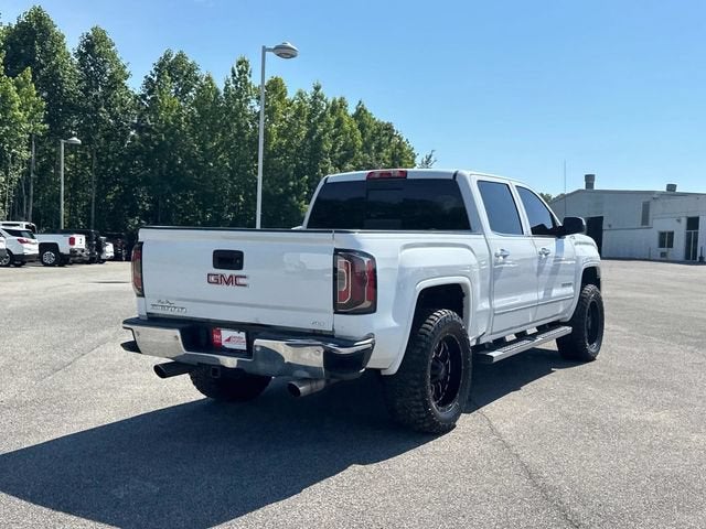 2018 GMC Sierra 1500 — interior view