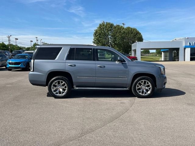 2015 GMC Yukon — rear three-quarter view