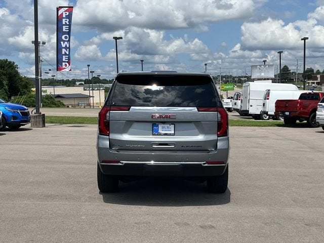 2025 GMC Yukon — detail view
