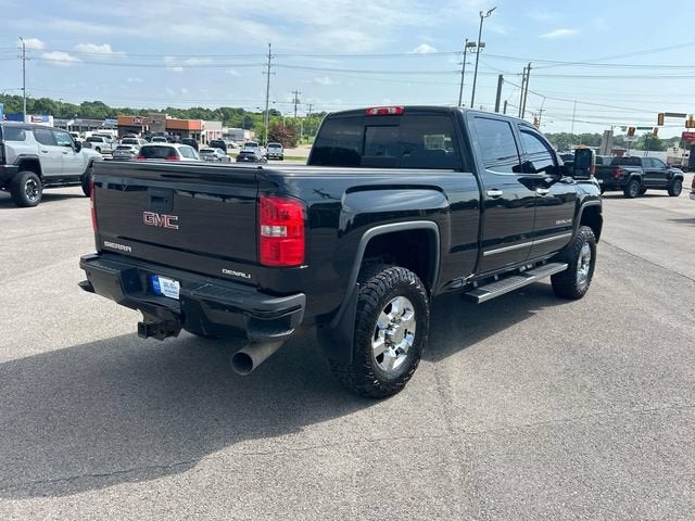 2018 GMC Sierra 3500 HD — interior view