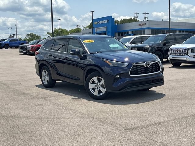 2022 Toyota Highlander — side profile view