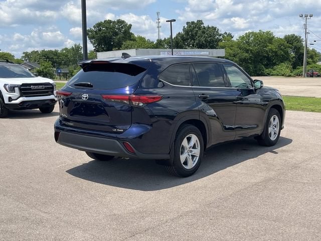 2022 Toyota Highlander — interior view