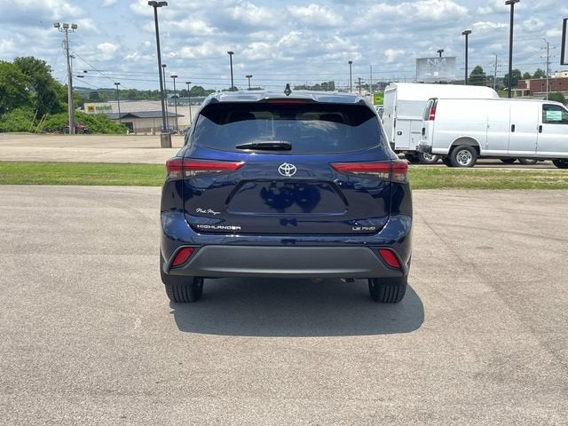 2022 Toyota Highlander — detail view
